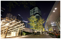 綜郃(he)商場(chang)